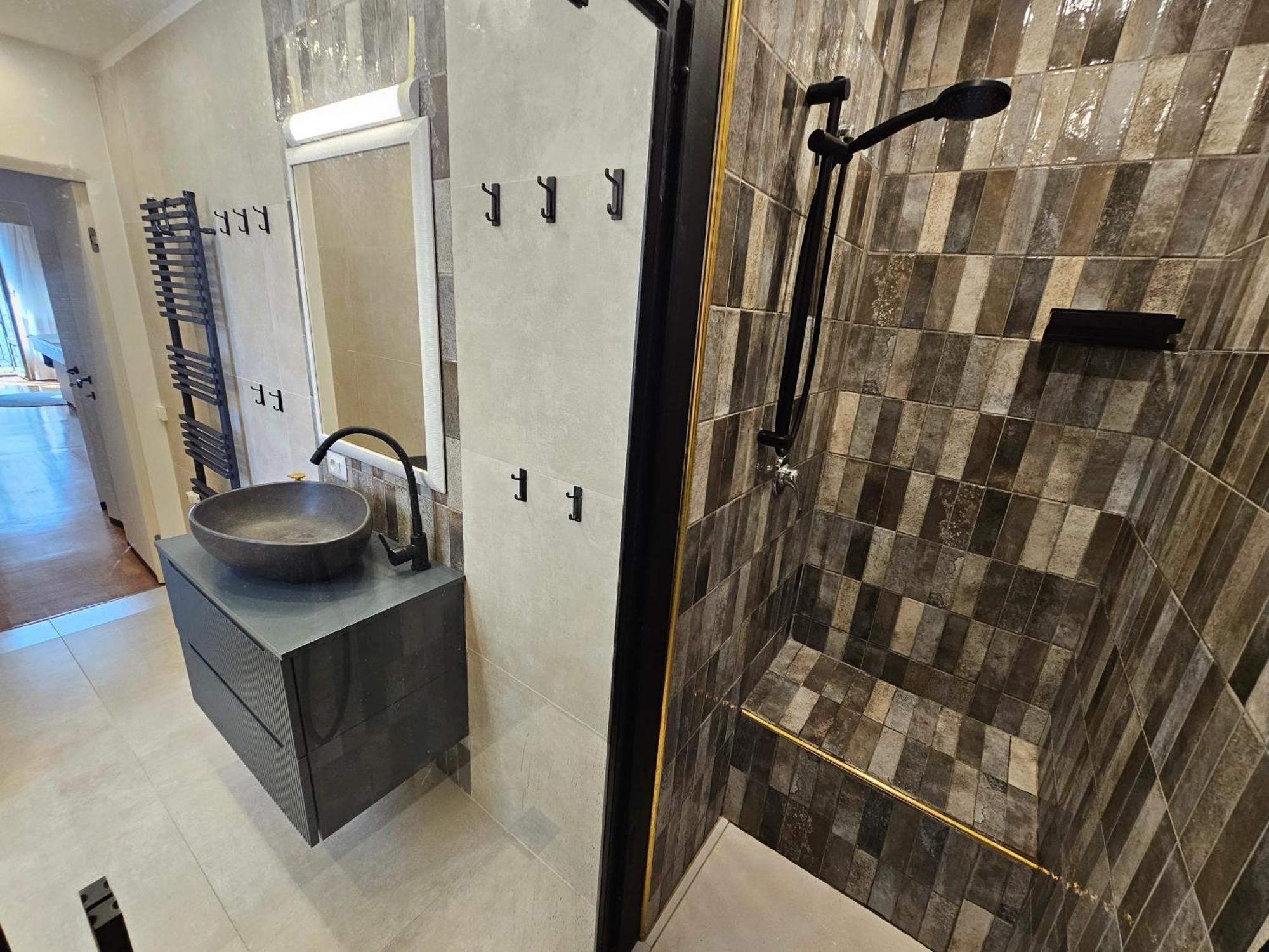 Exclusive Top Floor 2-Bedroom Flat Milano Exterior foto