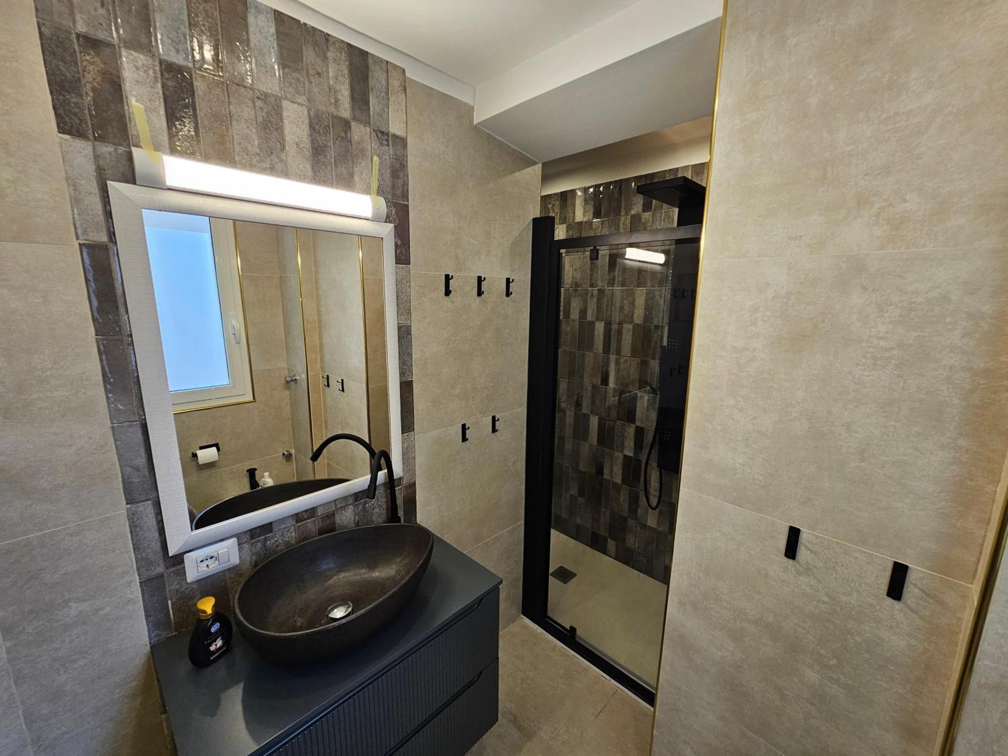 Exclusive Top Floor 2-Bedroom Flat Milano Exterior foto